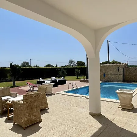 Laranjal By Check-in Portugal * Картейра